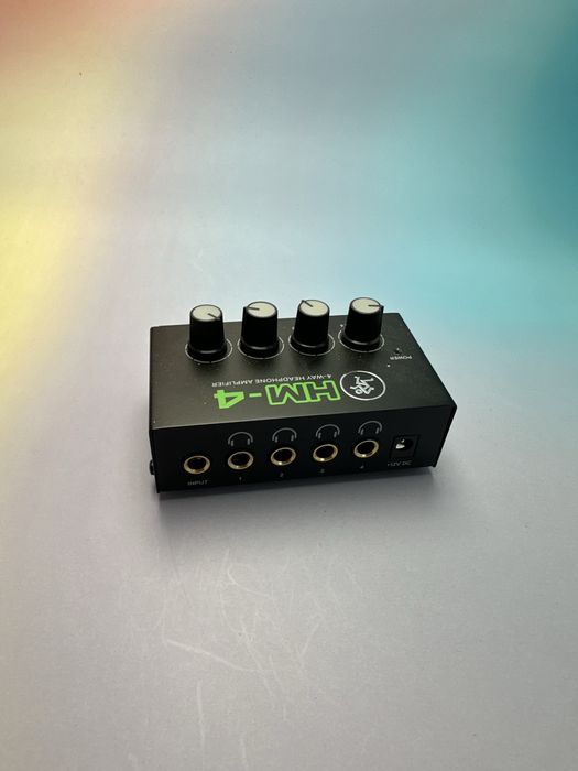 HM-4 - splitter pentru 4 căști