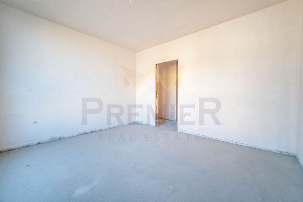 Продава се Тристаен апартамент в Варна, Възраждане 3 - 103 кв.м за 1407 €/кв.м - Снимка #4