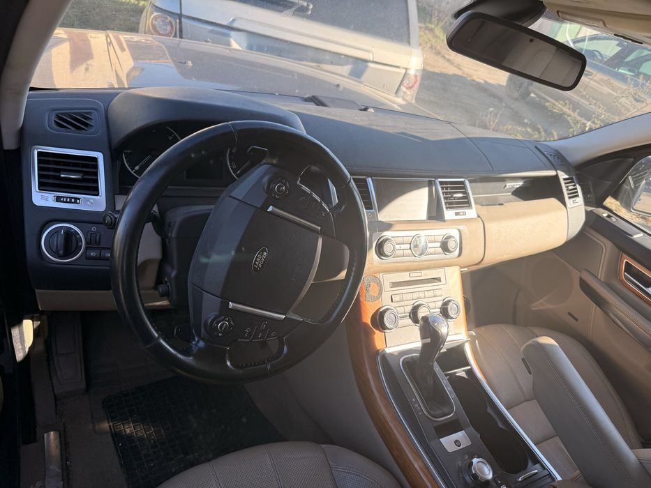 Range Rover Sport an 2011 cu motor defect ,acte Italia,inmatriculabil
