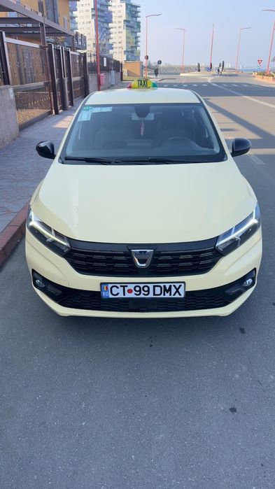 Vând Dacia logan
