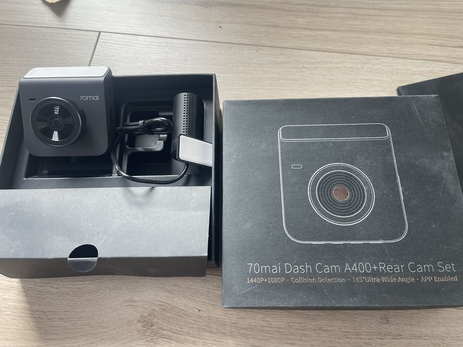 Desigilata 70mai xiaomi a400 dual camera bord fata spate