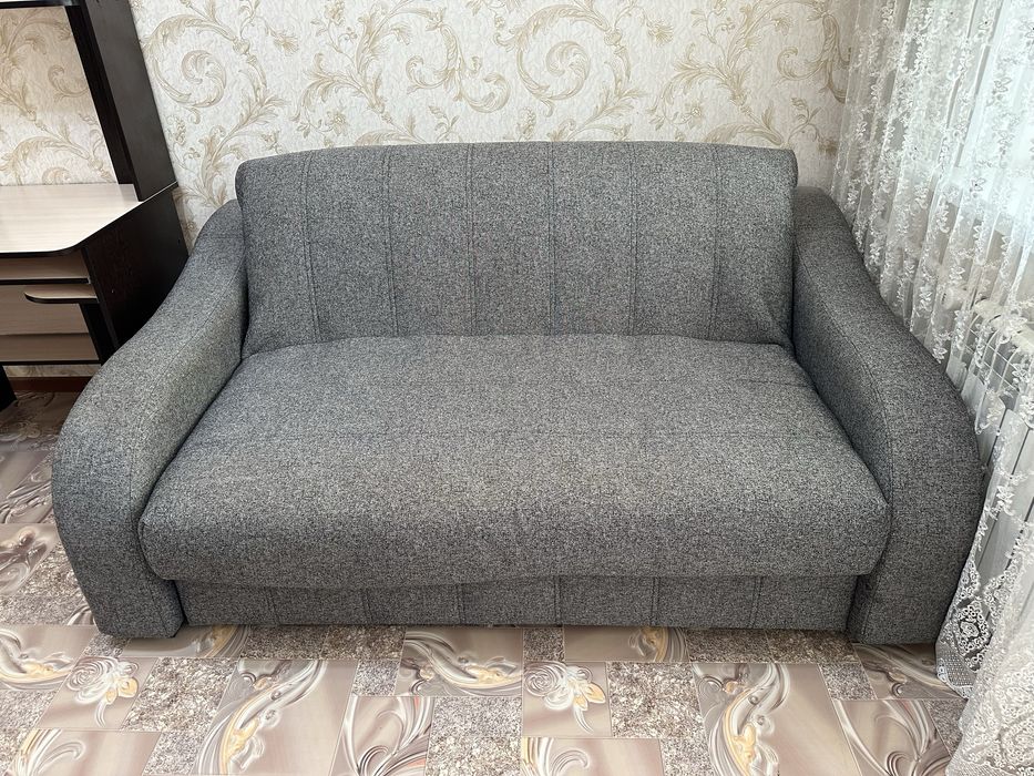 Продам диван в хорошем состоянии