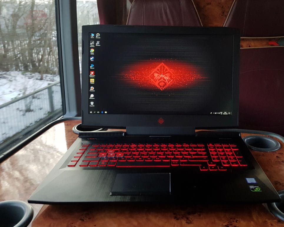 HP OMEN, i7-8750H, IPS, 120Hz, 16GB, 1TB + 128GB SSD, NVIDIA 1060 6GB