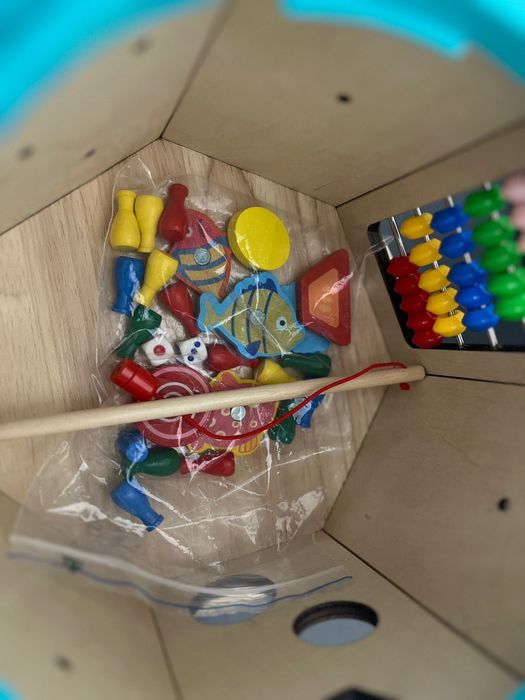 Cub educativ din lemn Montessori
