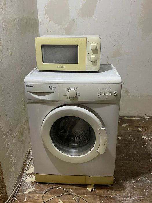 Стиральная машина, микроволновка, холодильник