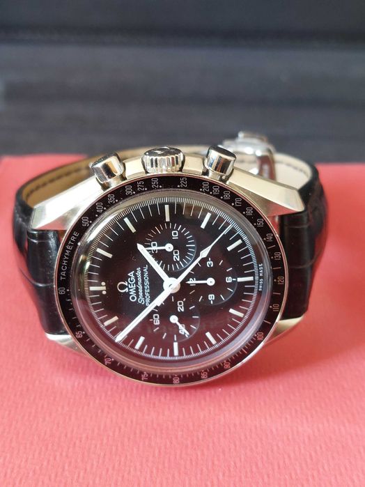 OMEGA Speedmaster Professional Moonwatch Chronograph Hesalite