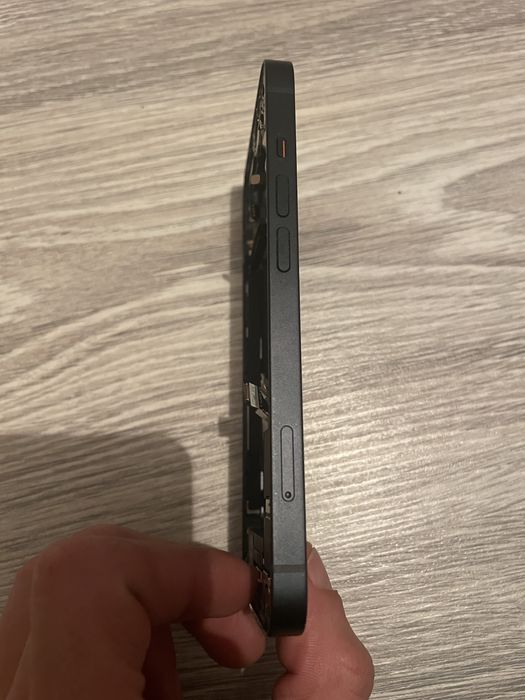 Ramă iPhone 14 si 15