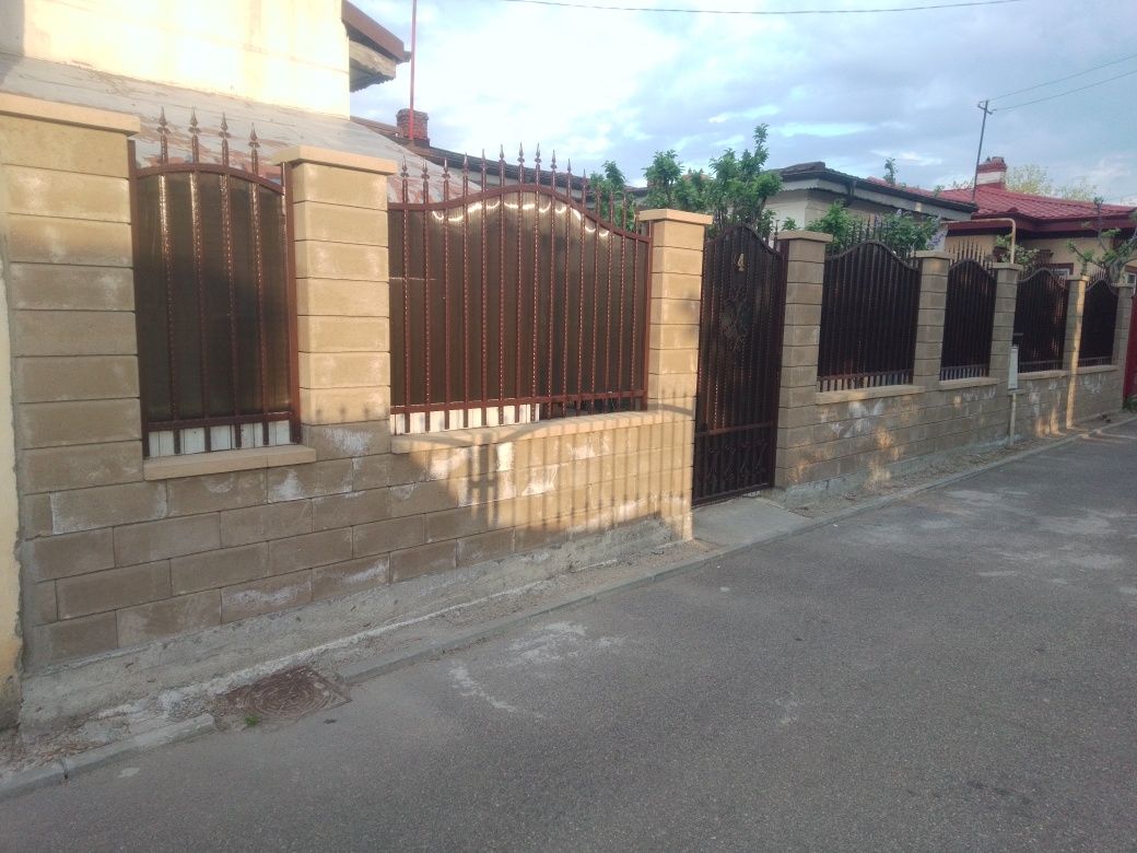 Garduri și porți metalice, tabla traforata, wpc, țeavă, șipcă metalica