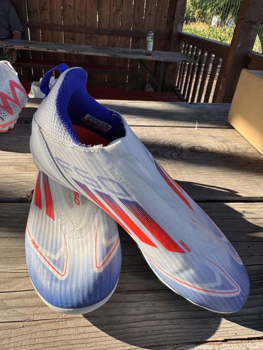 Adidas F50 marimea 35 folositi de cateva ori