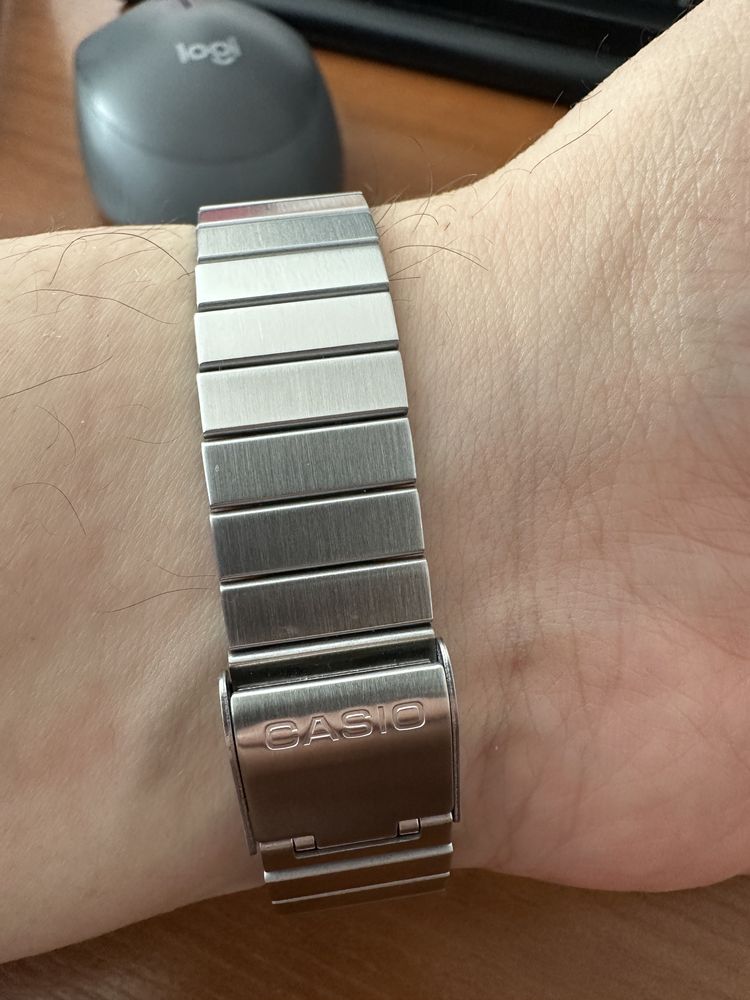 Часы Casio_A100WE-1ADF (оригинал)