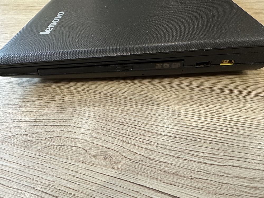 Лаптоп LENOVO Intel CORE I5