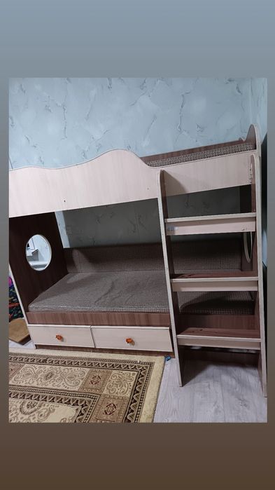 Кровать двухъярусная