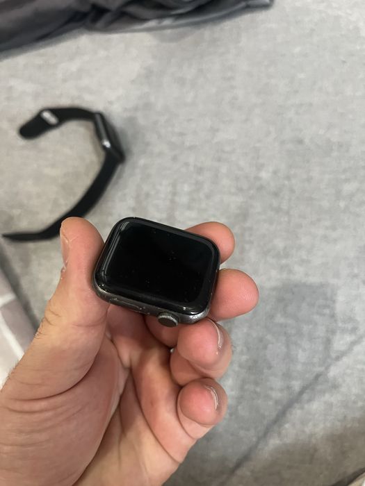 Apple watch 3 42mm + Apple watch 5 44 mm