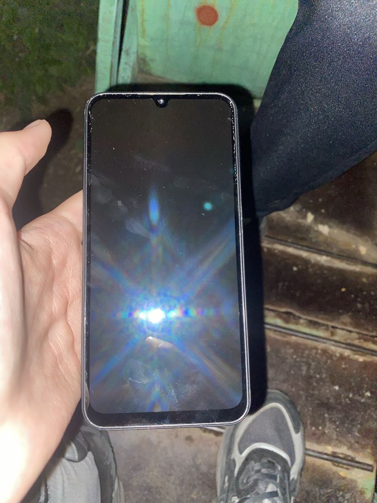 обменяю iphone 11 и samsung A24