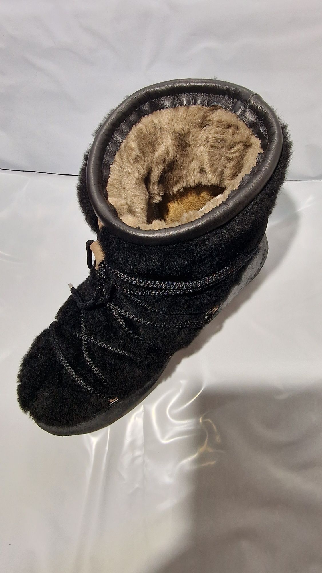 Moon Boot Monaco Low în 4 nuanțe