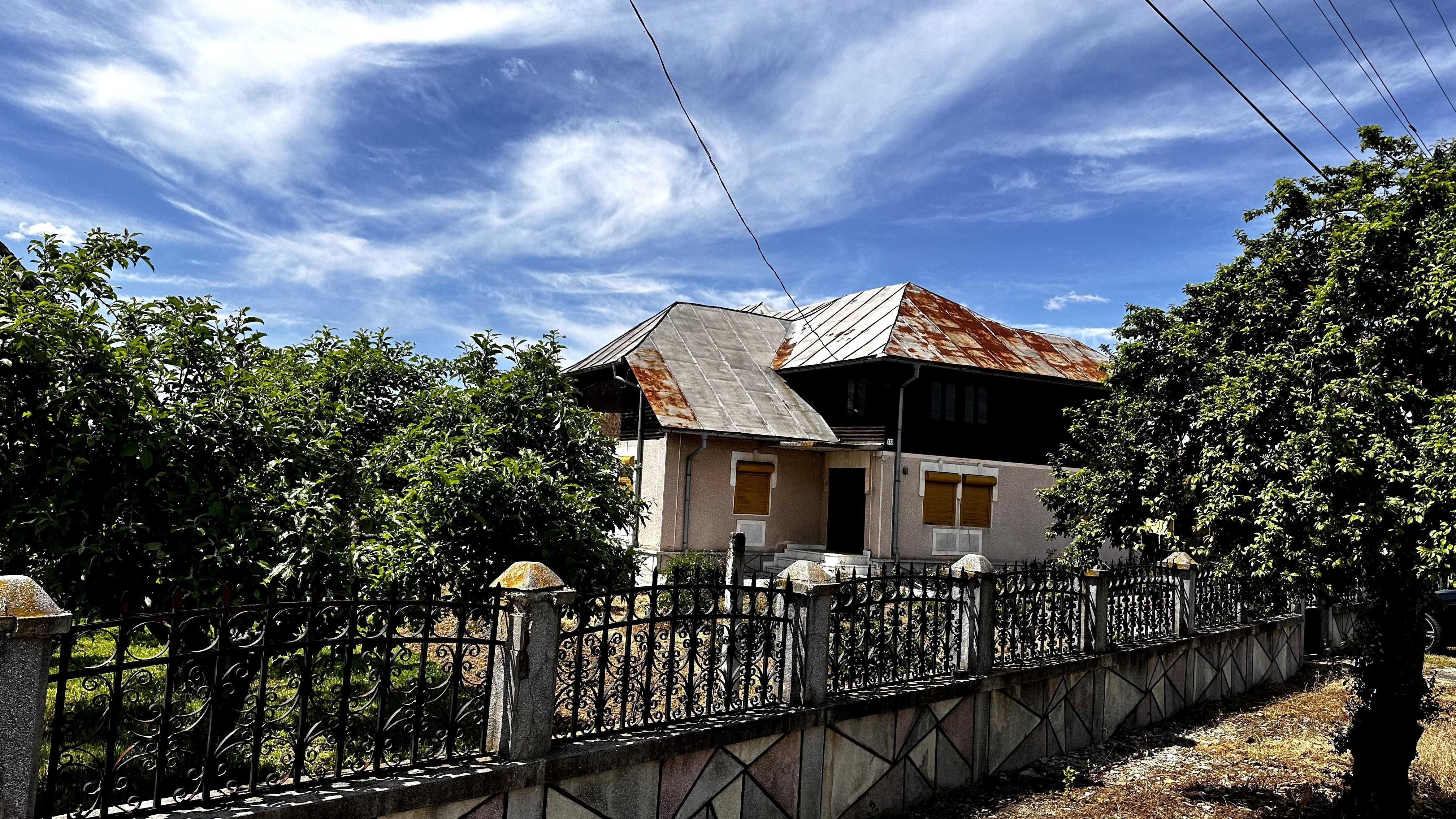 Vând casă, sat Vlădoi, comuna Câlnic, Gorj