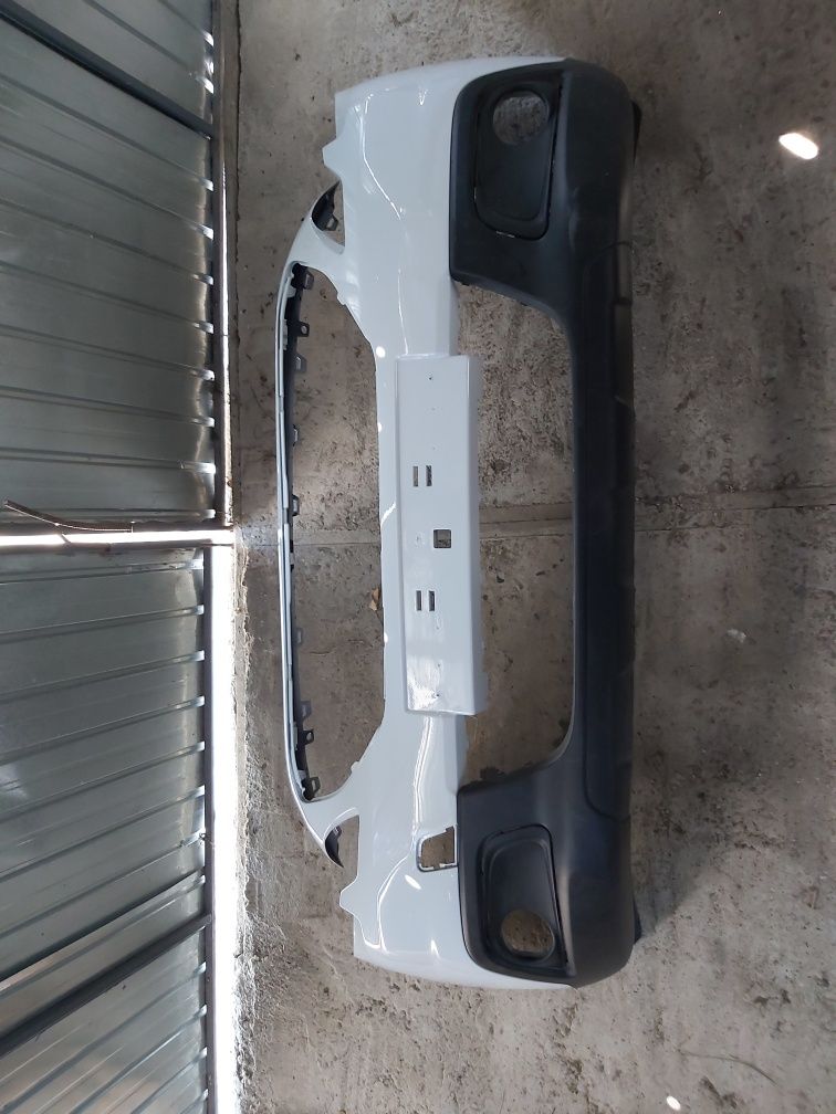 Bara fata Peugeot 2008