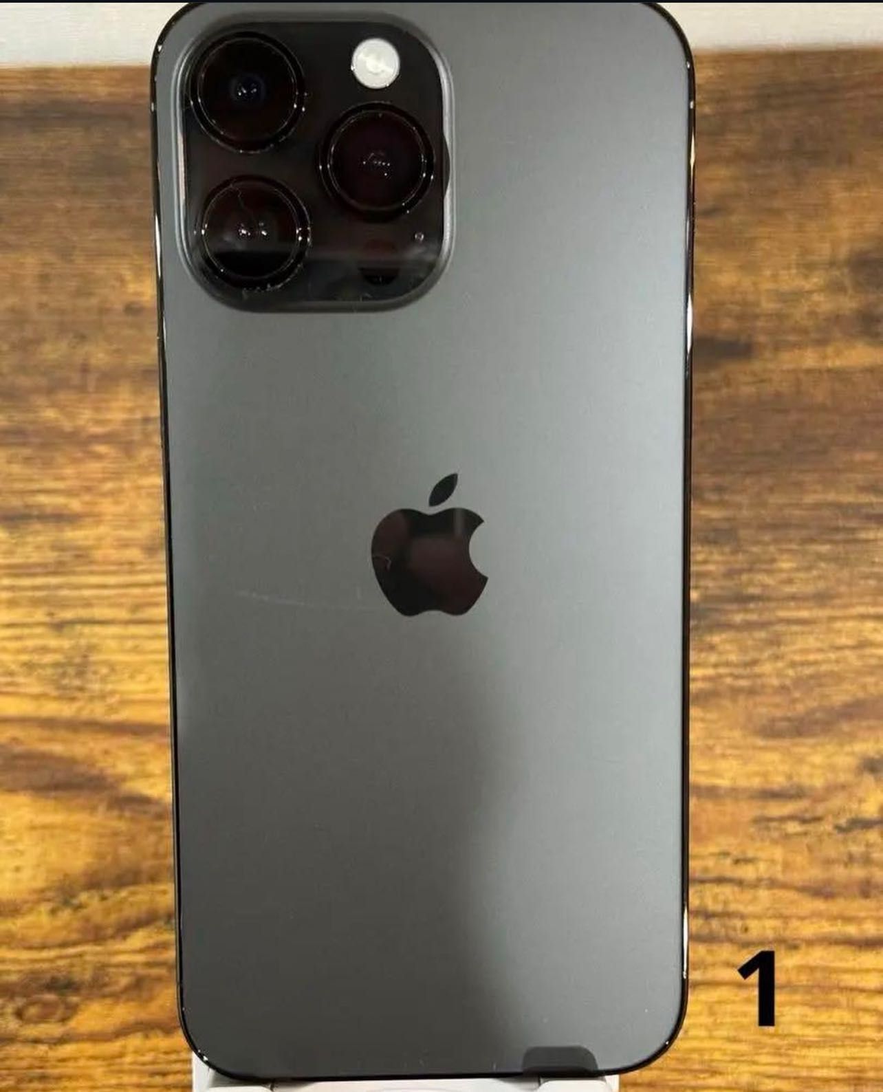 Iphone13 Promax alo xolatda sotiladi srochniy pul keraklogi uchun!