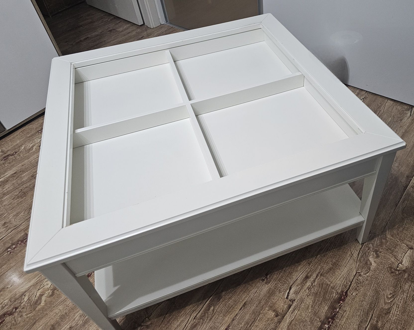 Masa Ikea alba - de cafea