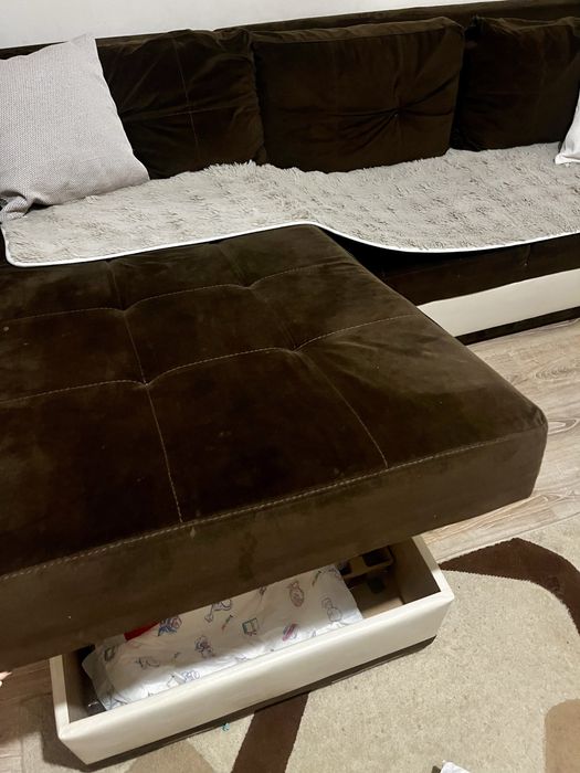 Ъглов диван/ ляв ъгъл  разтегателен