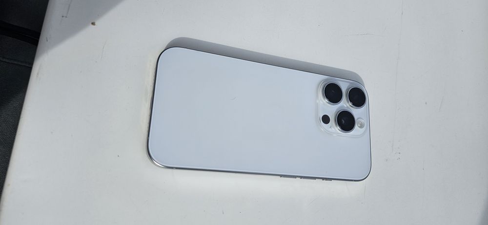 iPhone 16 pro 256gb с гаранция