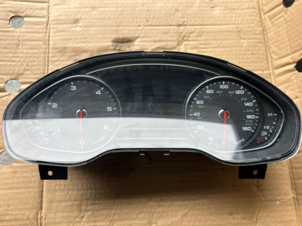 Ceas/ceasuri Bord Audi A8 D4 3.0 tdi Anglia