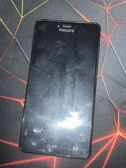 Vand telefon Philips S326 utilizat