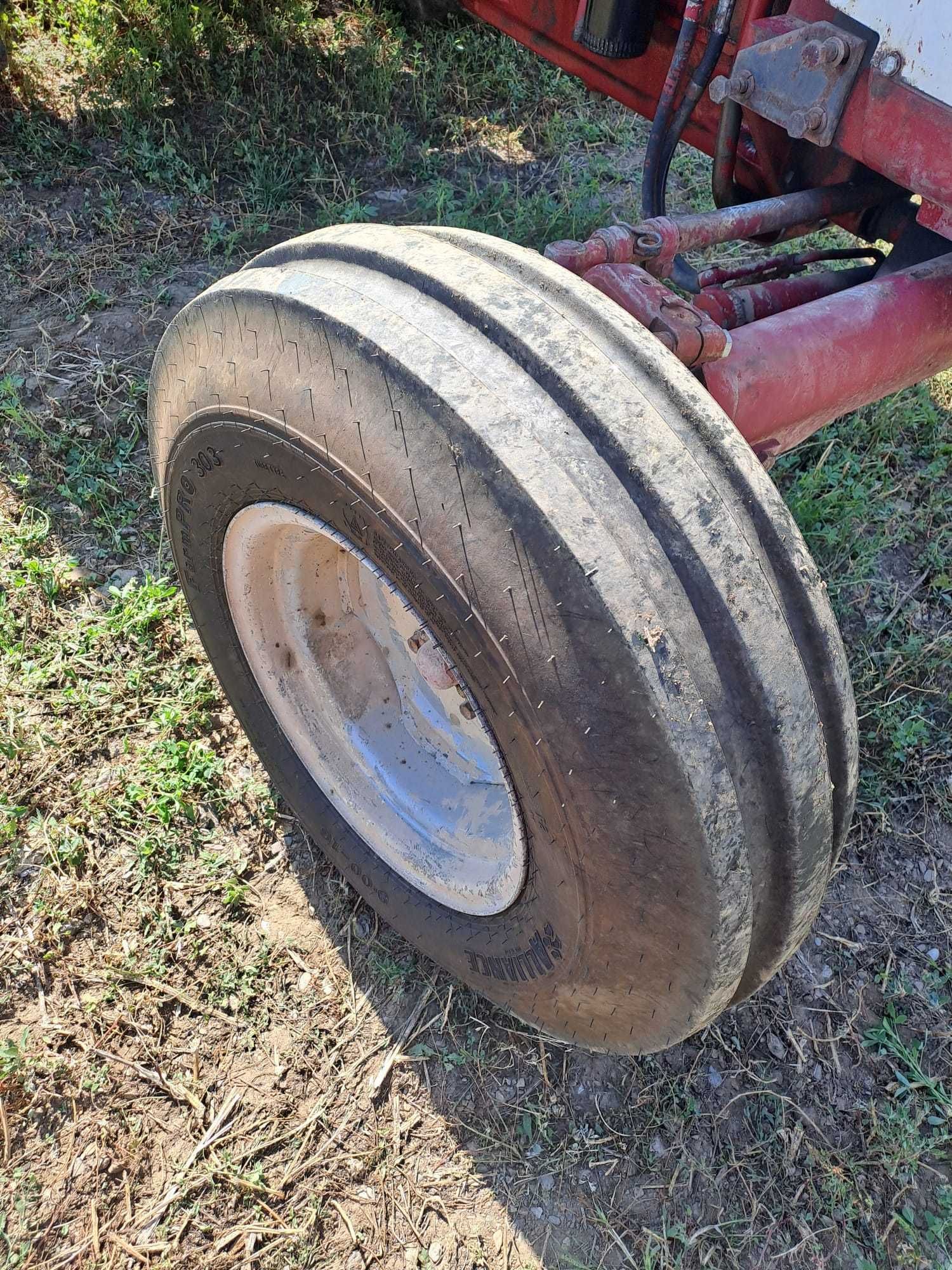 Tractor International 956