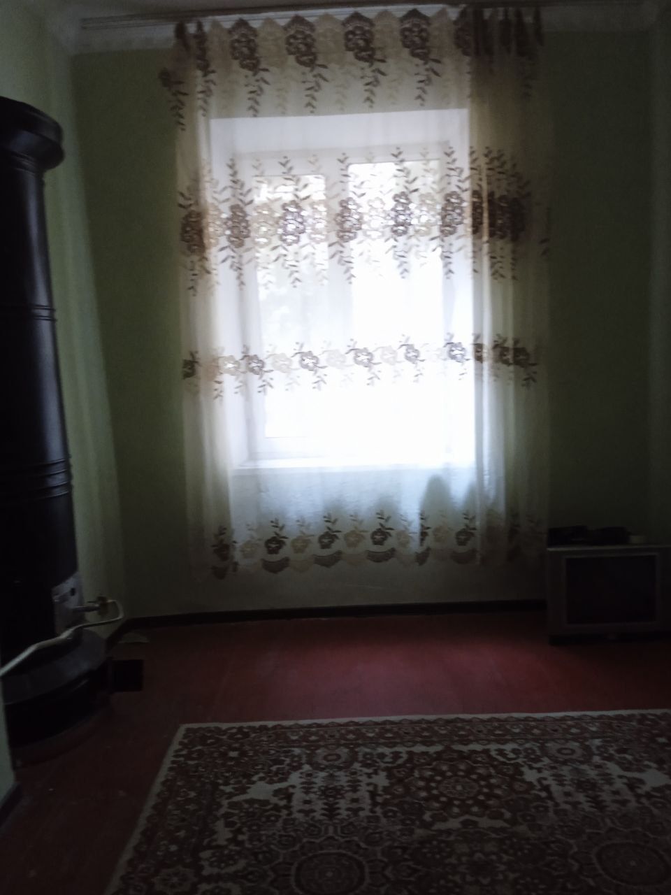 Продам квартиру г Чирчик 1/1/2 чисто цена 30000&торг