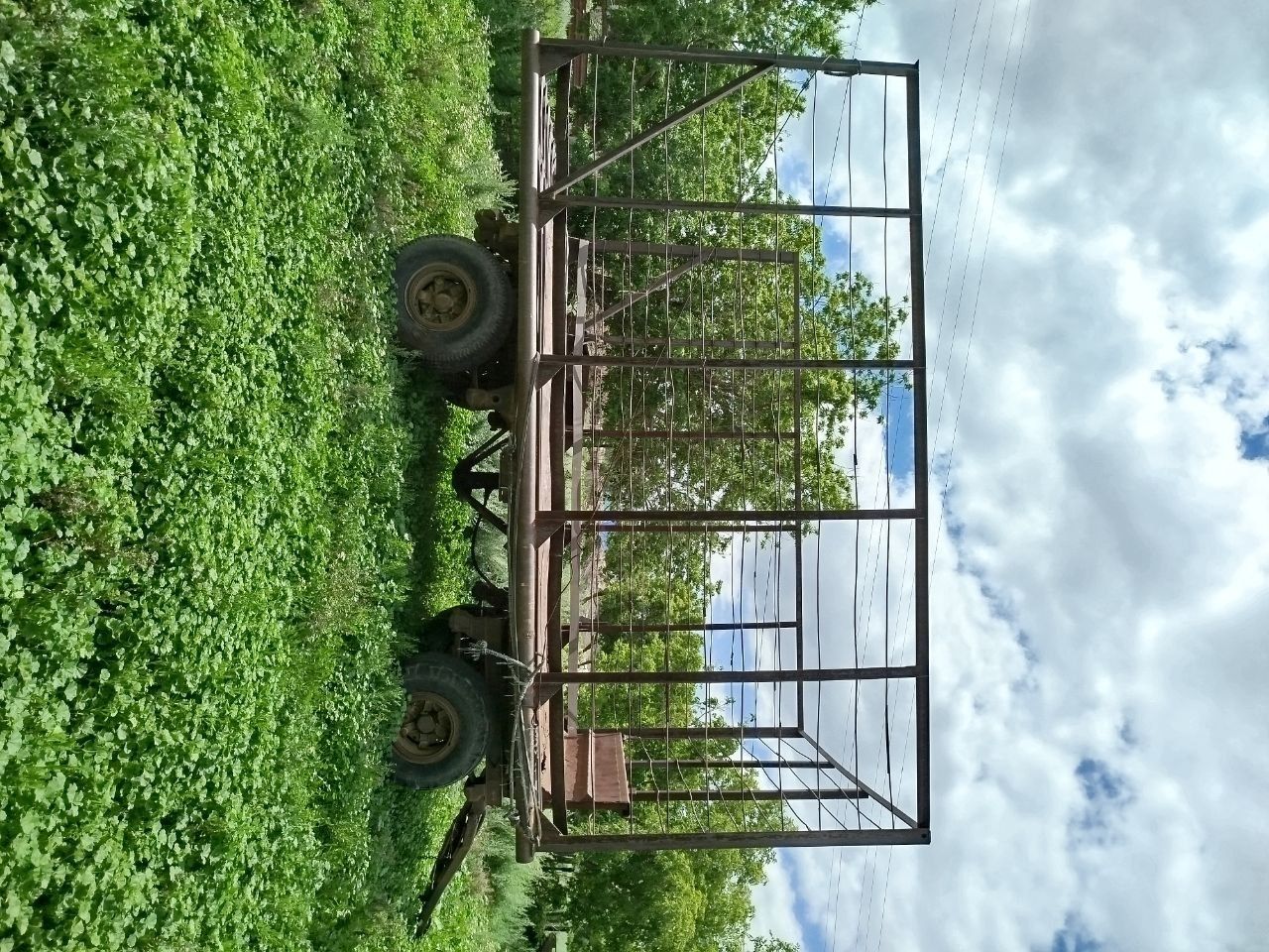Продам прицеп 6 тоный