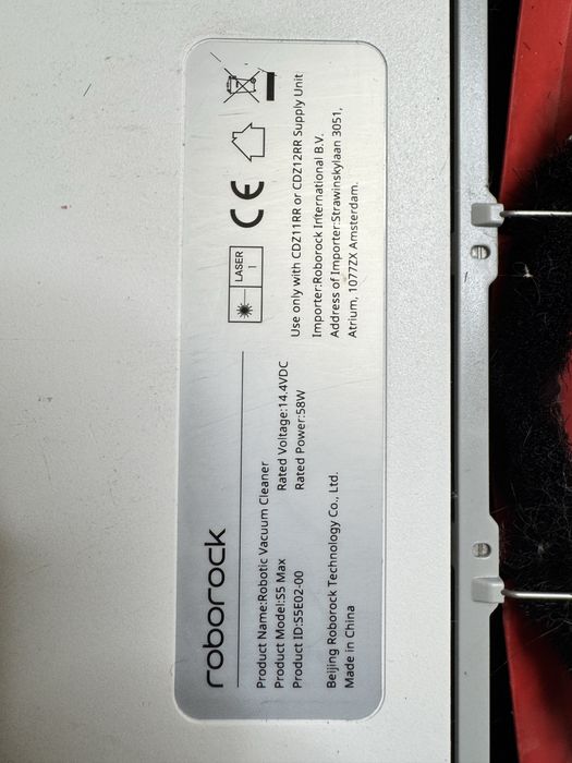 Roborock S5 Max - aspirator robot cu mop aproape nou