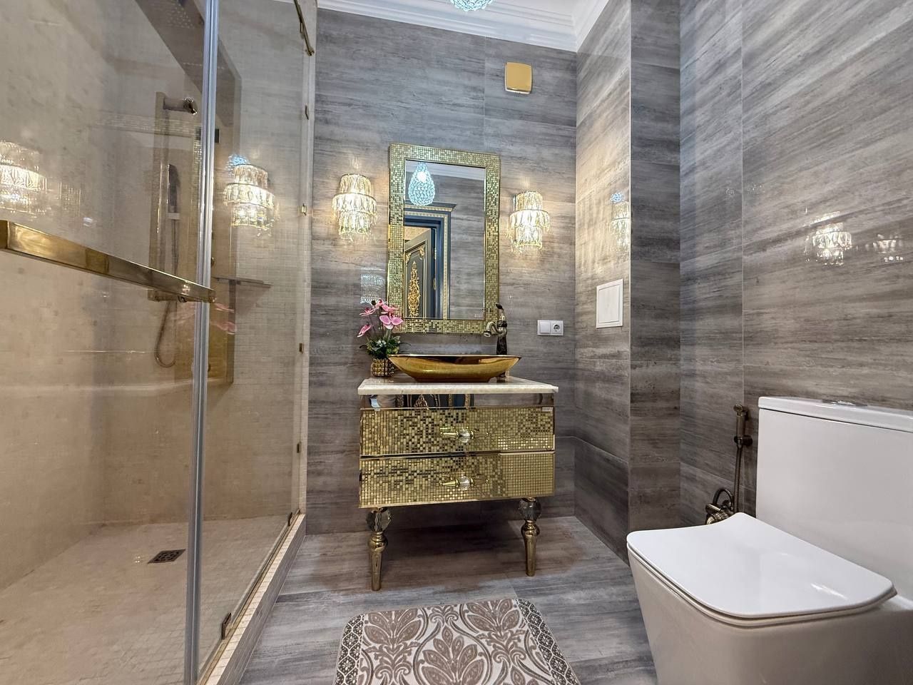 Продается 3х ком квартира, ЖК Новомосковская, ор-р: метро БИЙ, 115 м²