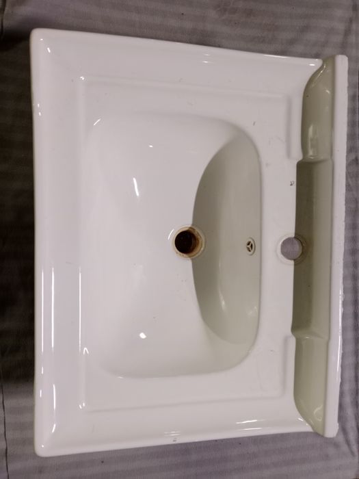 Продам раковину бу в хорошем состоянии