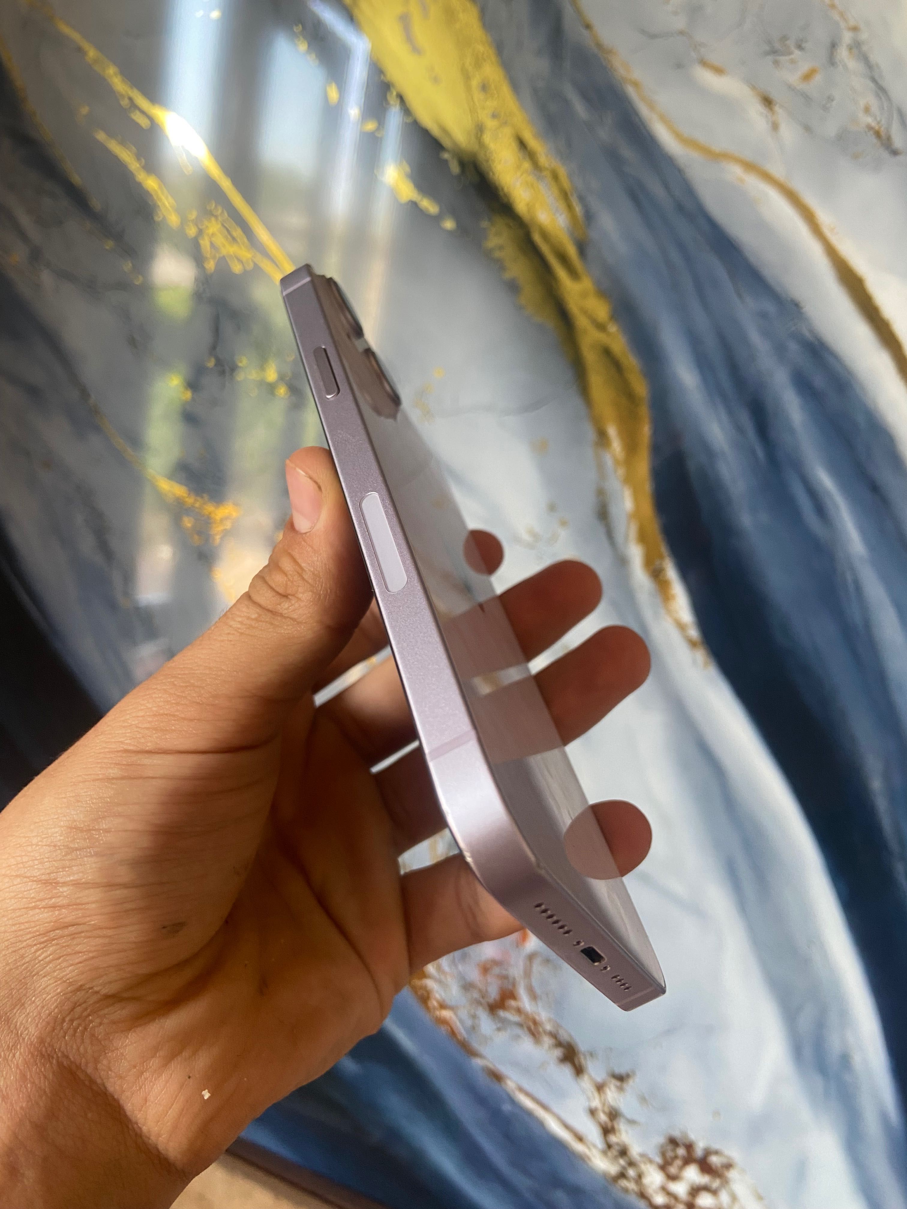 Iphone 14 Puls .