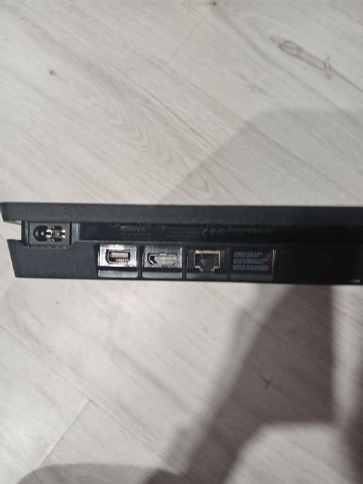 Ps 4 slim Modat 11.00