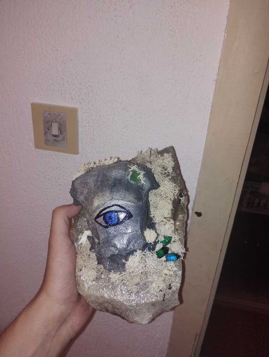 Етично изкуство върху кости