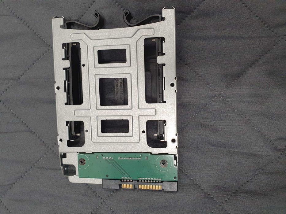 Adaptor SSD 2.5  to 3.5 SAS SATA HP Z820 Z840 Z4 Z6 Z8 G4 668261-001