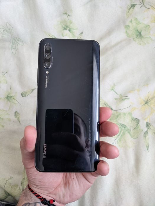 Продава се Huawei P Smart Pro
