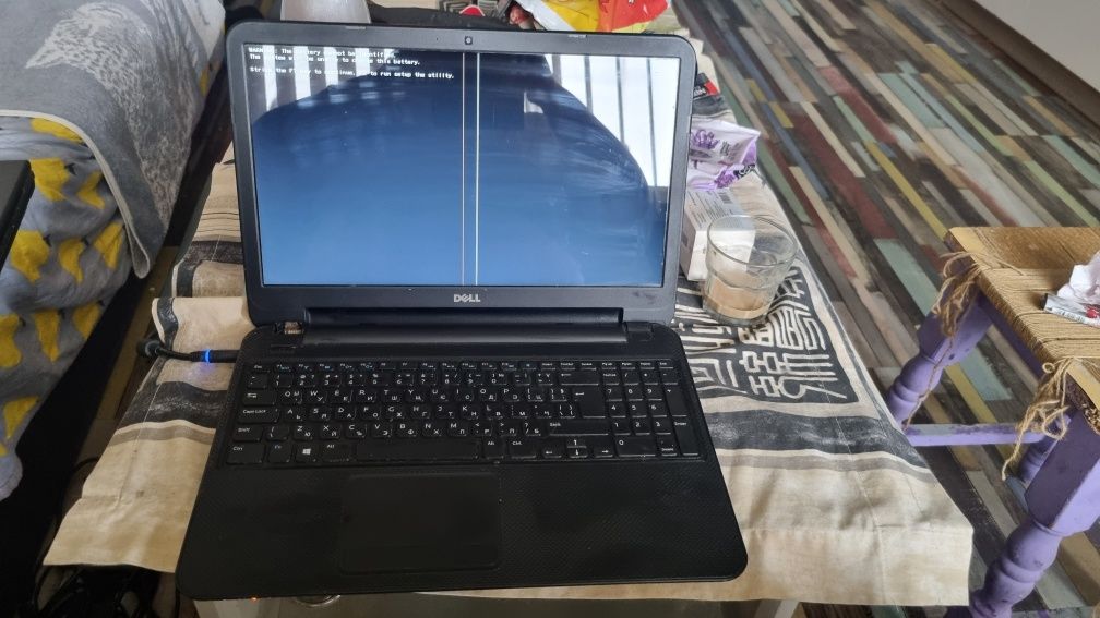 Лаптоп 15 инча DELL