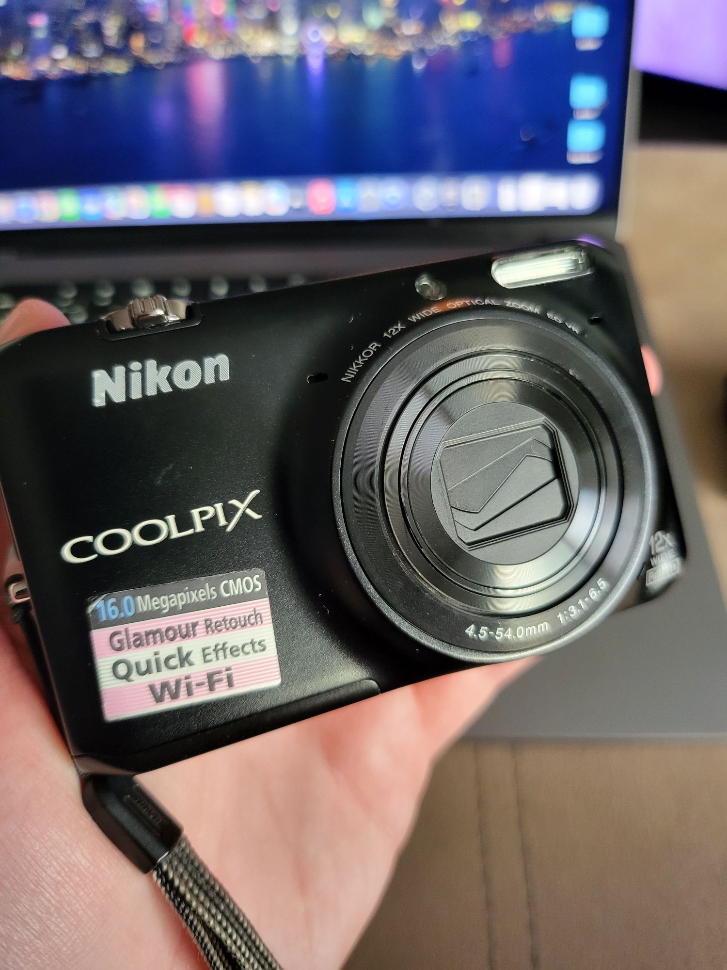 Nikon Coolpix S6500