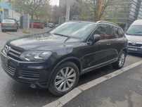 VW Touareg 3.0 TDI 245CP | Suspensie pneumatică | Camere 360 | 2014