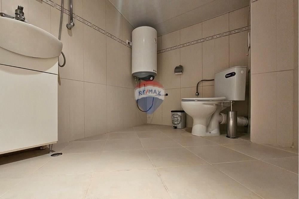 Студио под наем, м-ст Акчелар Д.В 4242