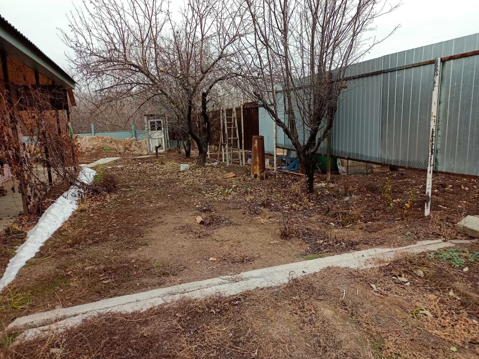 В р-не Универмага продается 3-х ком.дом