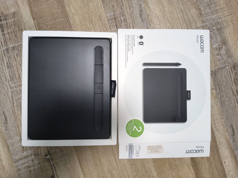 Tabletă grafică Wacom Intuos