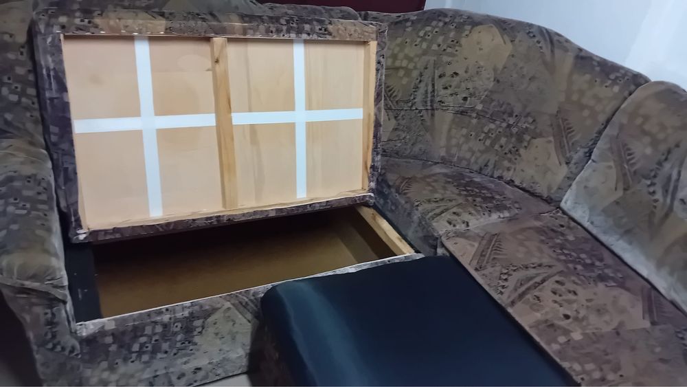 Coltar extensibil cu lada