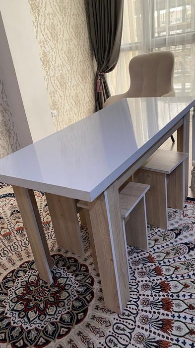 Продам стол кухонный