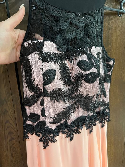 Дълга официална рокля