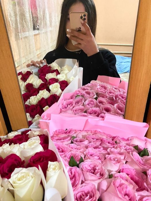 Продам цветы  розаа