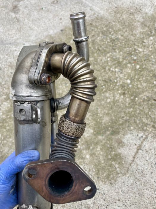 Răcitor gaze+conductă EGR Audi A4 B7 2.0 TDI Cod motor BPW