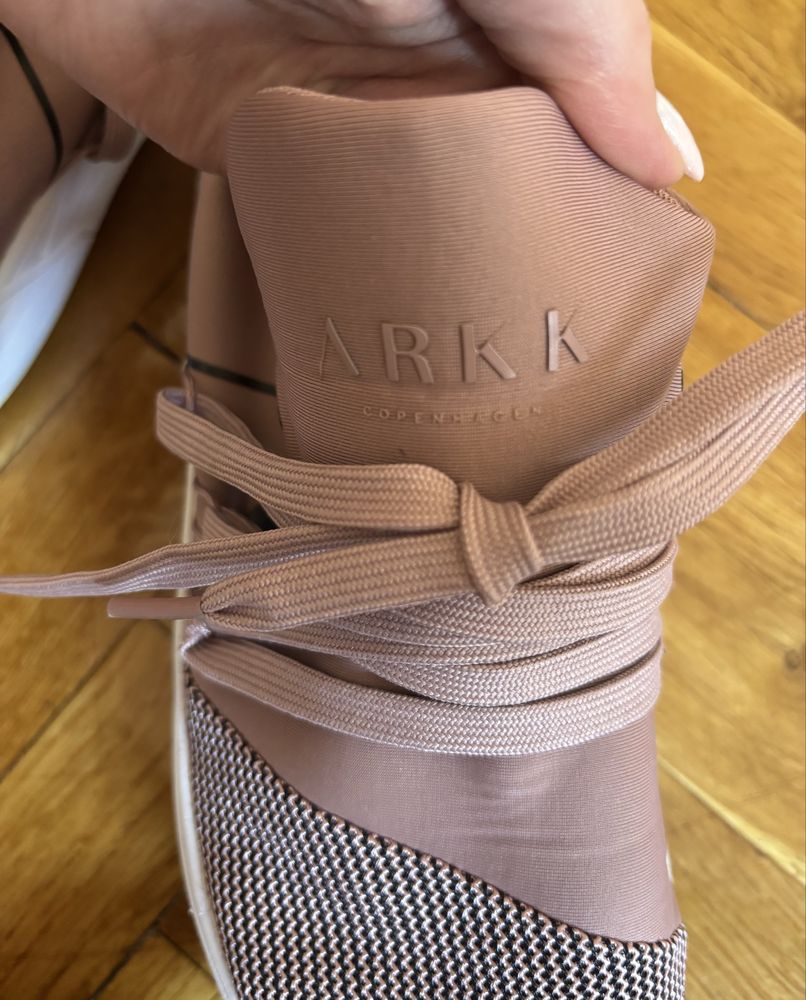 Маратонки ARKK 36 размер
